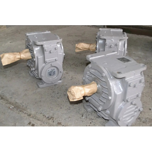 Черв'ячний редуктор Ч-100-25