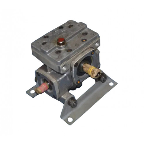 Черв'ячний редуктор 2Ч-30-10