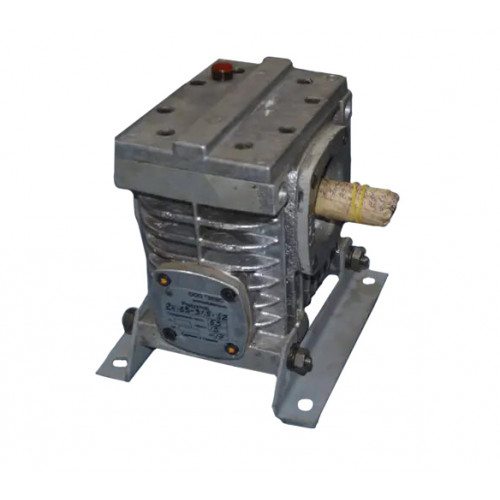 Черв'ячний редуктор 2Ч-30-16