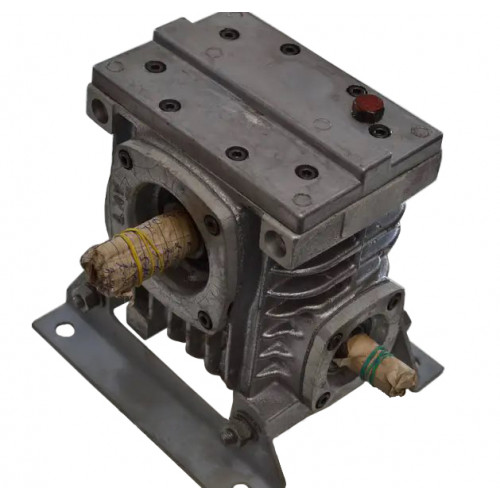 Черв'ячний редуктор 2Ч-40-20