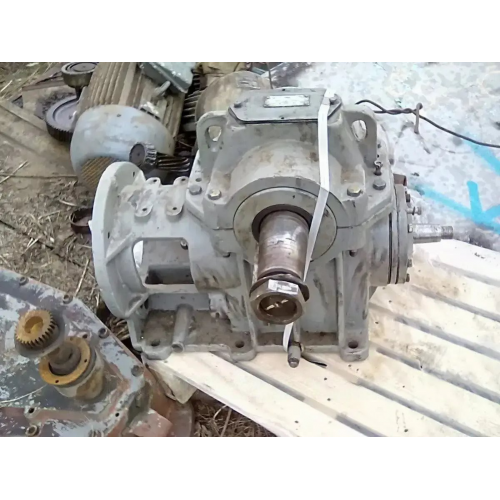 Глобоїдний редуктор РГЛ-225-45