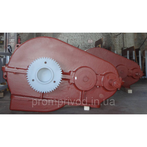Крановий редуктор РК-450-10