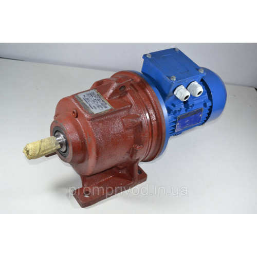 Мотор редуктор 3МП-31,5 (3 ступені 9 об/хв АІР56А4)
