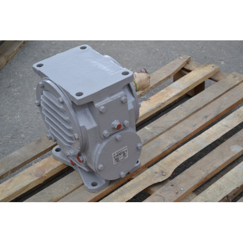 Редуктор Ч-80-8-53