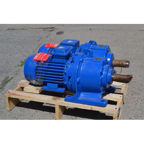 Мотор-редуктор 3МП-40 (12.5 об/хв, 0.37 кВт)