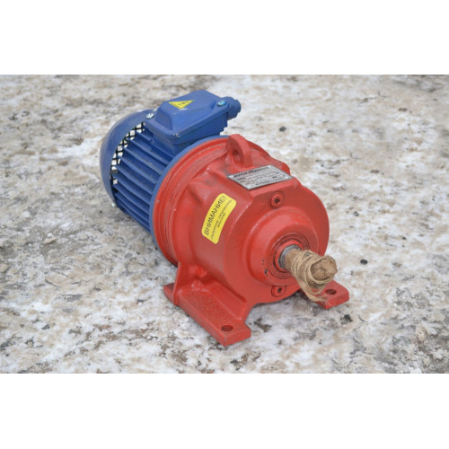 Мотор-редуктор 3МП-40 (18 об/хв, 0.75 кВт)