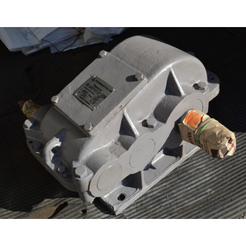 Редуктор Ц2-1000-16