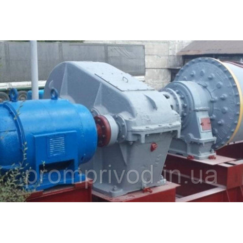 Редуктор циліндричний А-700-5 шевронний